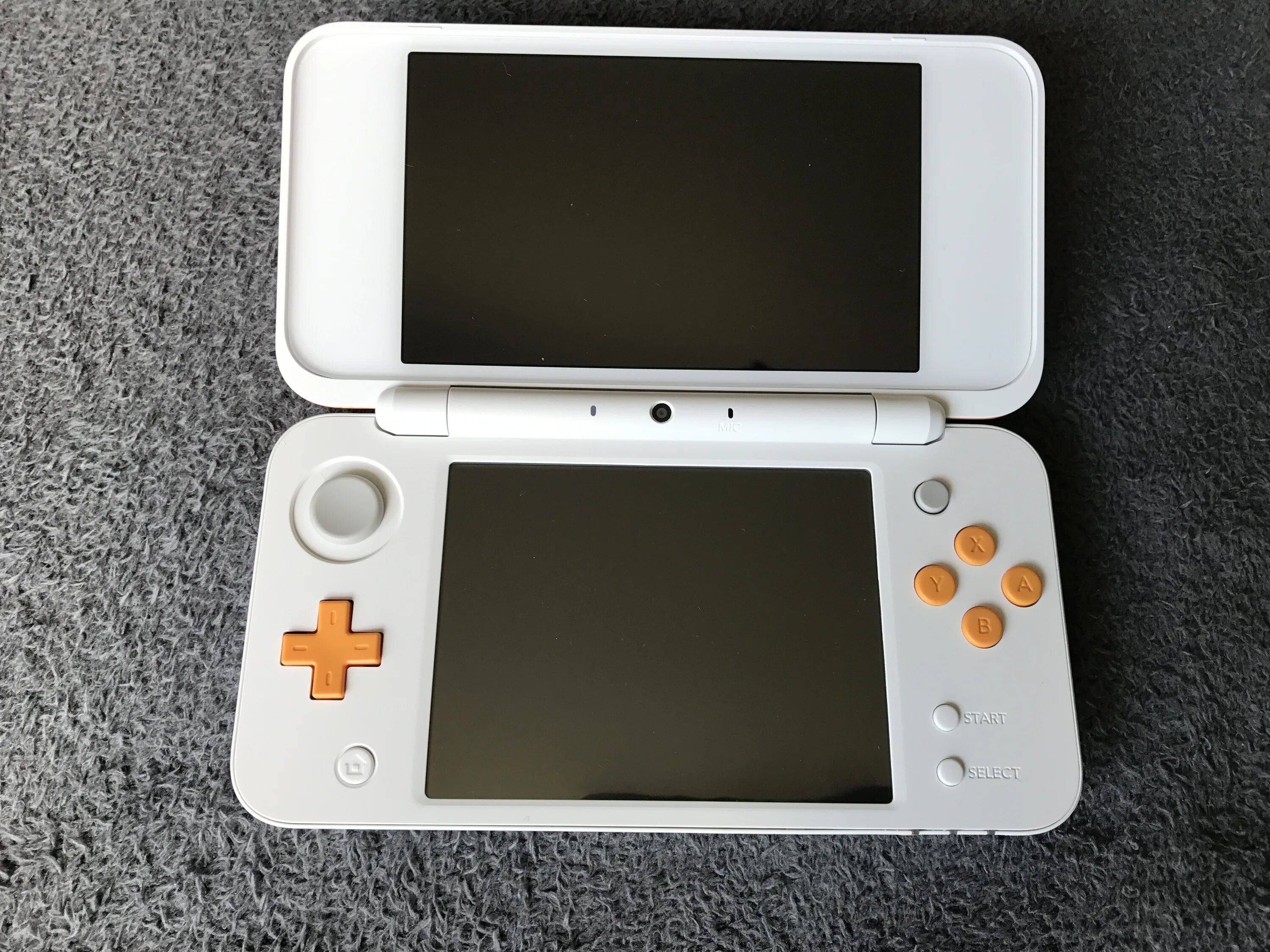 Nintendo 2ds корпус. Корпус Nintendo 3ds XL. New Nintendo 2ds XL 17. Nintendo 2ds XL зарядка.