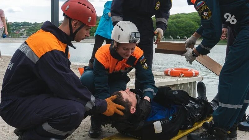 Профессиональную аварийно-спасательную службу (пасс). Частная аварийно спасательная служба. Тренировка пожарных. Противопожарная и аварийно-спасательная служба ставропольского края. Учения спасателей.