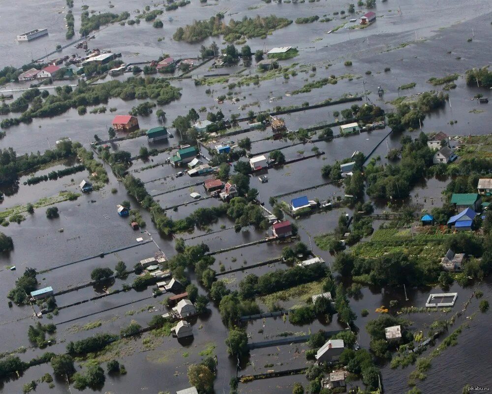 Где сейчас наводнения в россии. Наводнение 2013 года на Дальнем востоке. Наводнение на Дальнем востоке 2013 МЧС. Хабаровск 2014 наводнение. Наводнения на Дальнем востоке России и в Китае (2013).