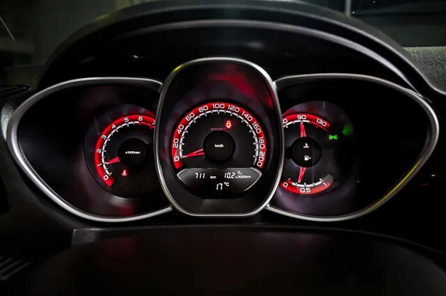Видео: что стало с Lada Vesta после 450 000 км пробега - Российская газета