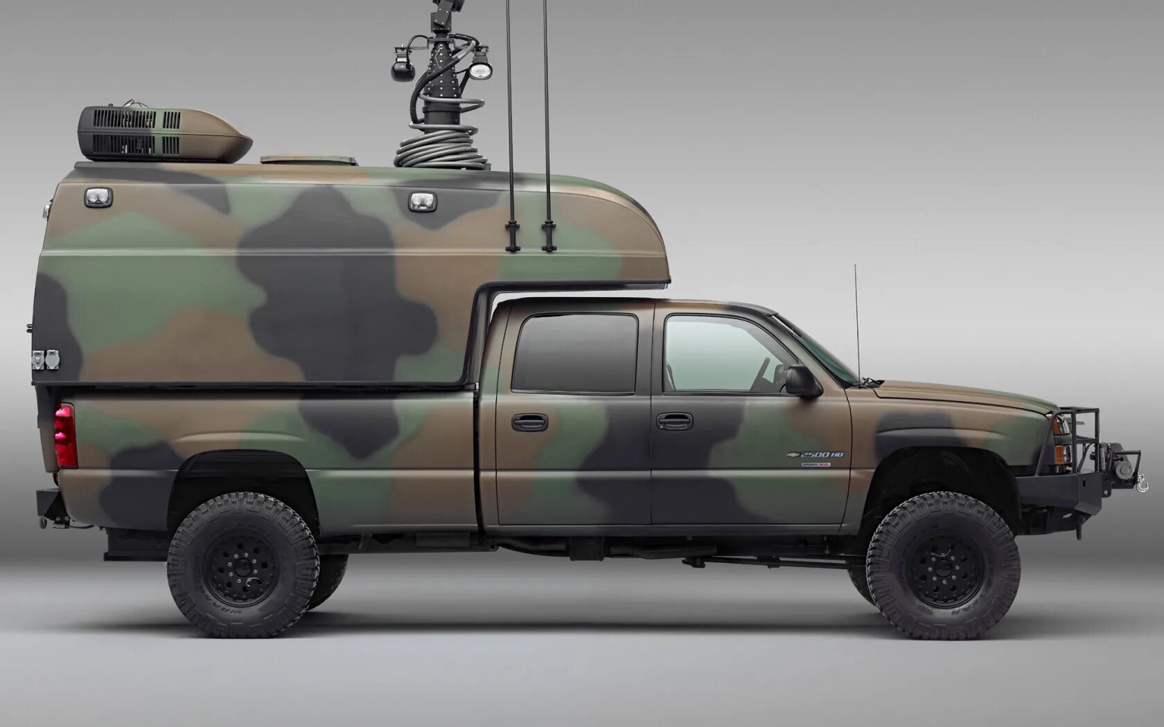 Vehicles 6. Chevrolet Silverado Military. УАЗ Патриот пикап военный. Chevrolet Truck Military. Шевроле военный броневик.