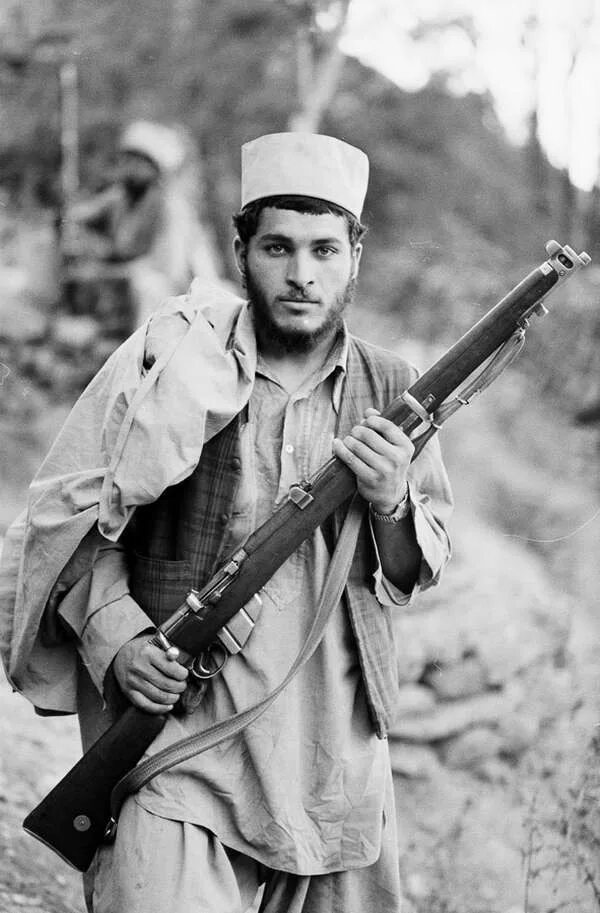 Пуштуны моджахеды. Стив маккарри моджахеды. Афганистан моджахеды душманы. Война с душманами. Моджахед.