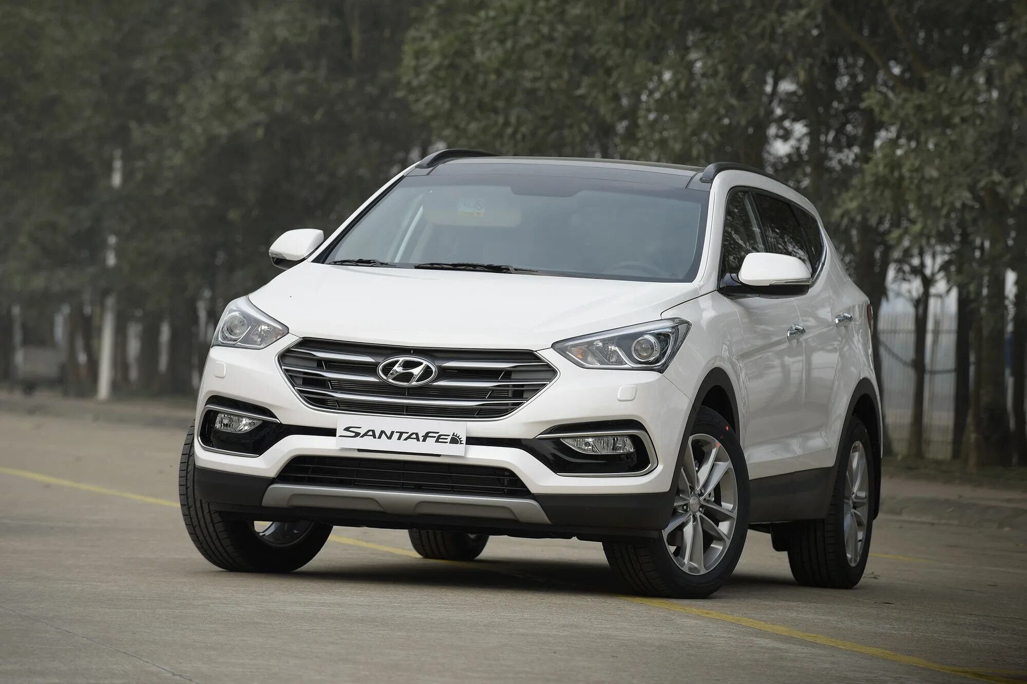 Хендай санта фе дизель полный привод. Hyundai Santa Fe 2016. Хендай Санта Фе 2016. Хендай Санта Фе 2017 белый. Хонда Санта Фе 2017.