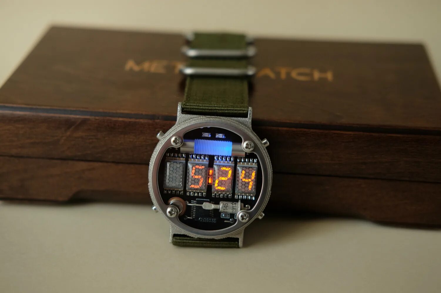 Часы Metro 2033. Наручные часы Metro 2033. Metro 2033 watch. METROWATCH 2033. Часы из метро купить