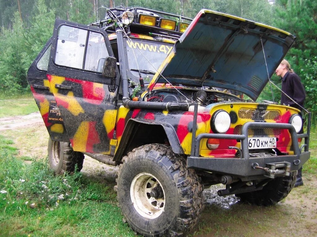 Уазик 4 4. УАЗ 4x4. УАЗ 4х4 полный привод. EFP 4 4 gjksyq ghbdjl. УАЗ 4+4.