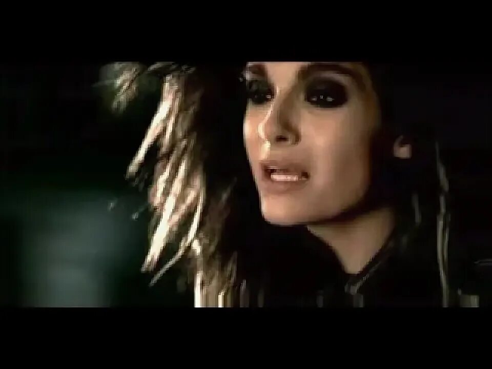 Tokio hotel don t jump текст песни. Билл каулитц spring nicht. tokio hotel spring nicht клип. don&#039;t jump tokio hotel. токио хотел клип с обезьянами.