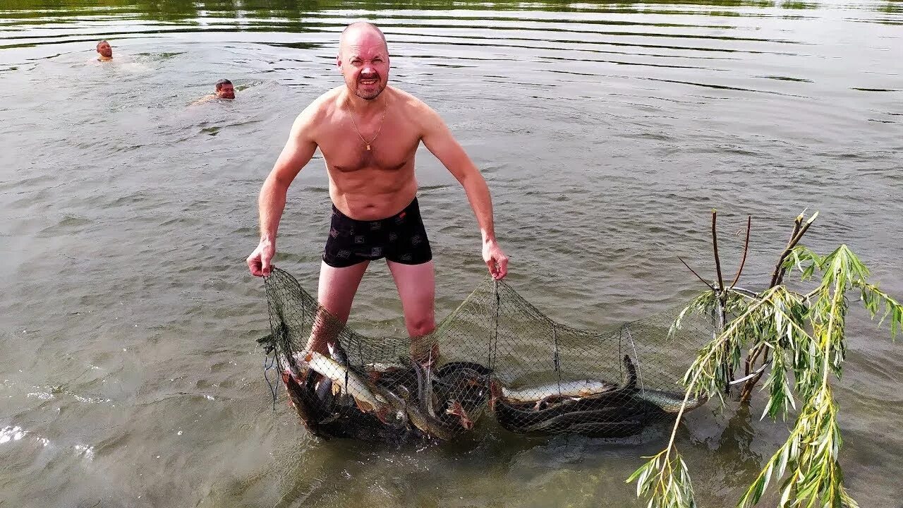 Рыбалка баргузин. Хариус байкальский. Баргузин для рыбалки. Рыбалка на баргузине в августе. Сплав по реке баргузин бурятия.