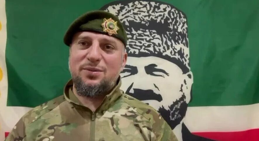 Помощник кадырова апти алаудинов. Жена апти алаудинова фото семья. Алаудинов апты аронович. Жена апти алаудинова фото семья. Помощник кадырова апти алаудинов.