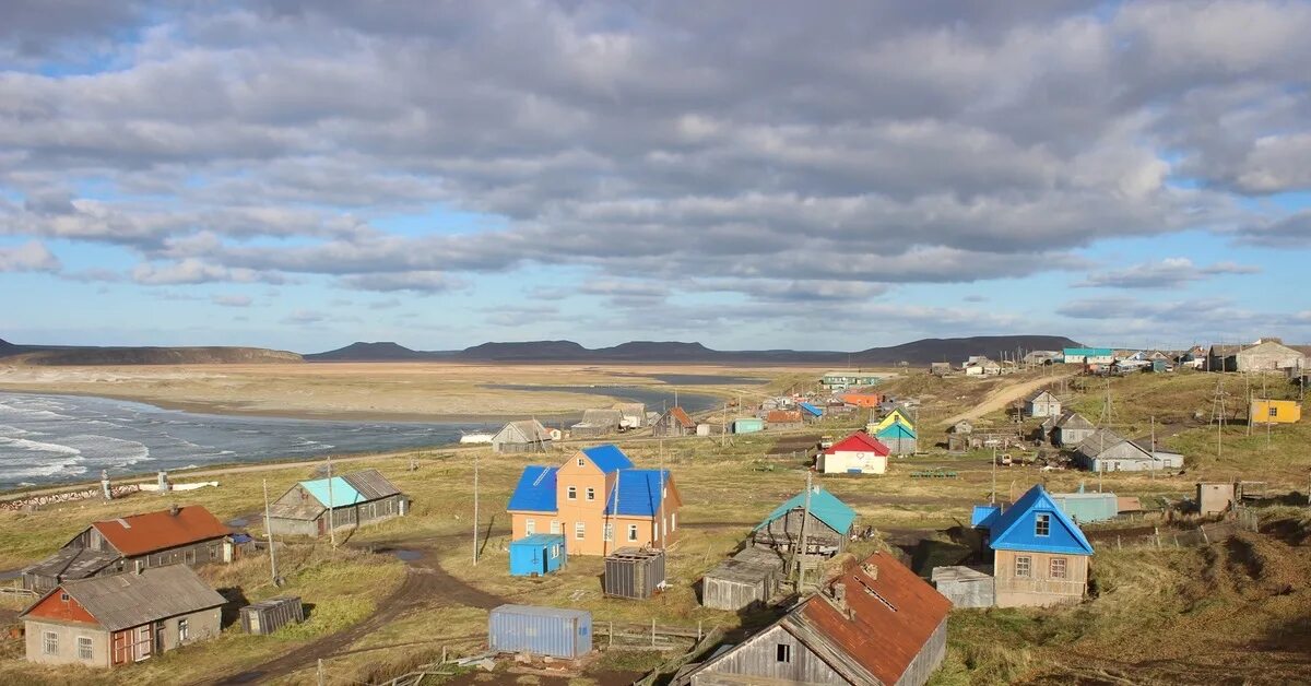 Никольское остров. Остров Беринга село Никольское. Алеуты Командорских островов. Село Никольское Командорские острова. Алеуты остров Беринга.