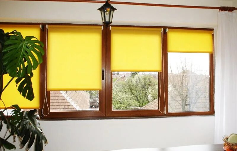 Рулонная штора от солнца. Роллайты блэкаут. Плиссе hunter douglas. Жалюзи на витражные окна балкона. Рулонки блэкаут.