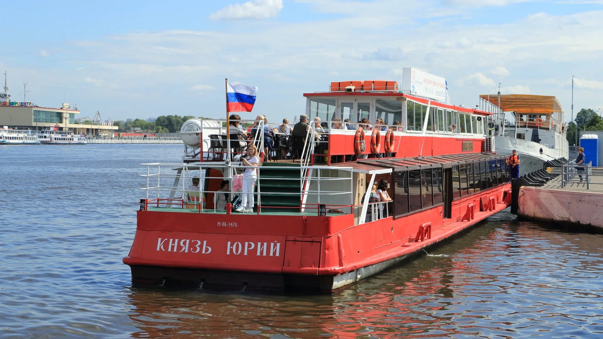 Кленовый бульвар теплоход причал. Теплоход причал кленовый бульвар. теплоход князь багратион. теплоход москва р 51.