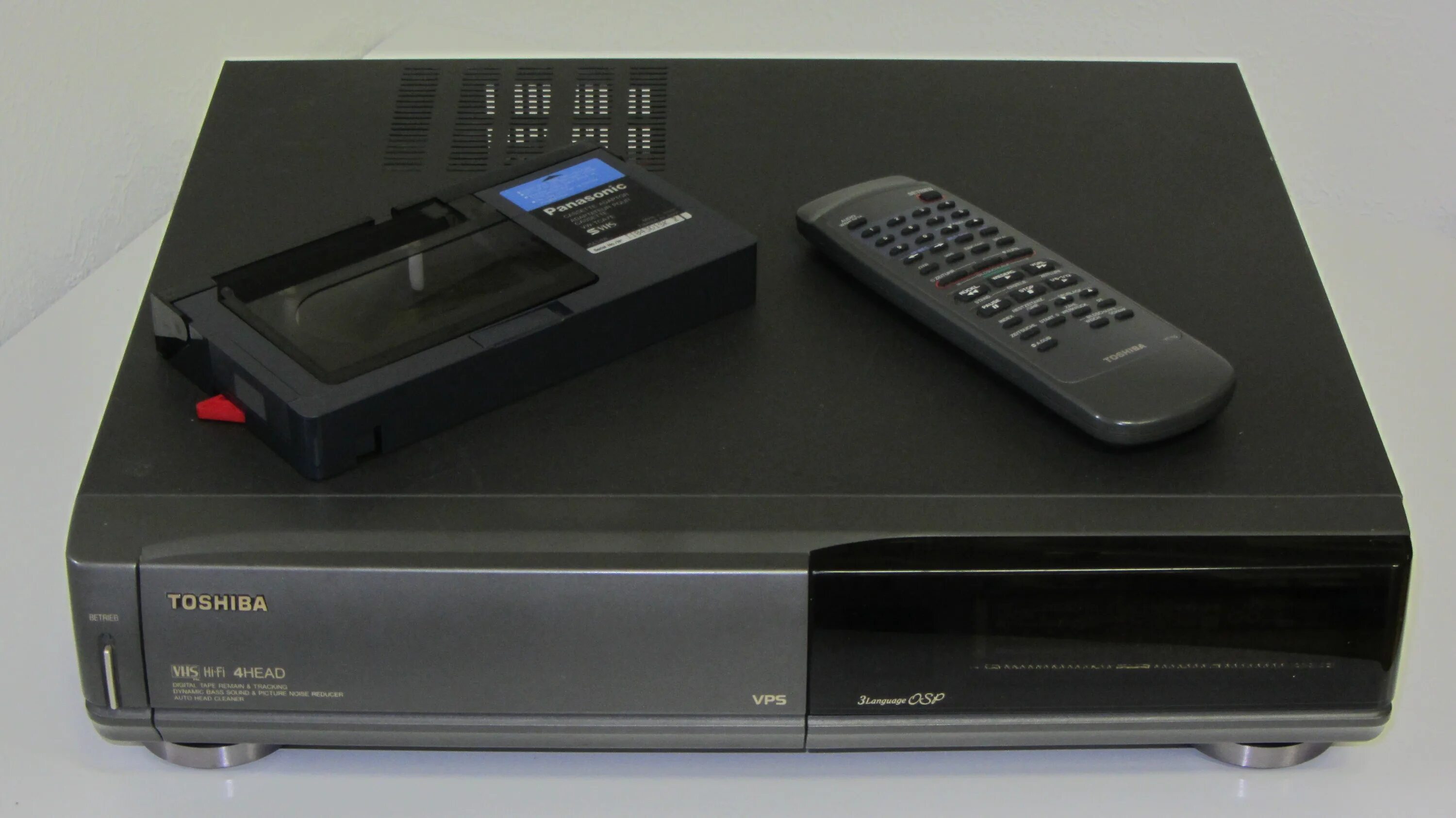 Vhs компьютер. Vhs видеомагнитофон toshiba. видеомагнитофон toshiba v 204g. toshiba 850 vhs. toshiba vhs v405w.