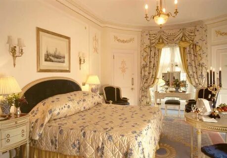 Deluxe Suite bedroom Elegant bedroom, Room london, Luxury suite