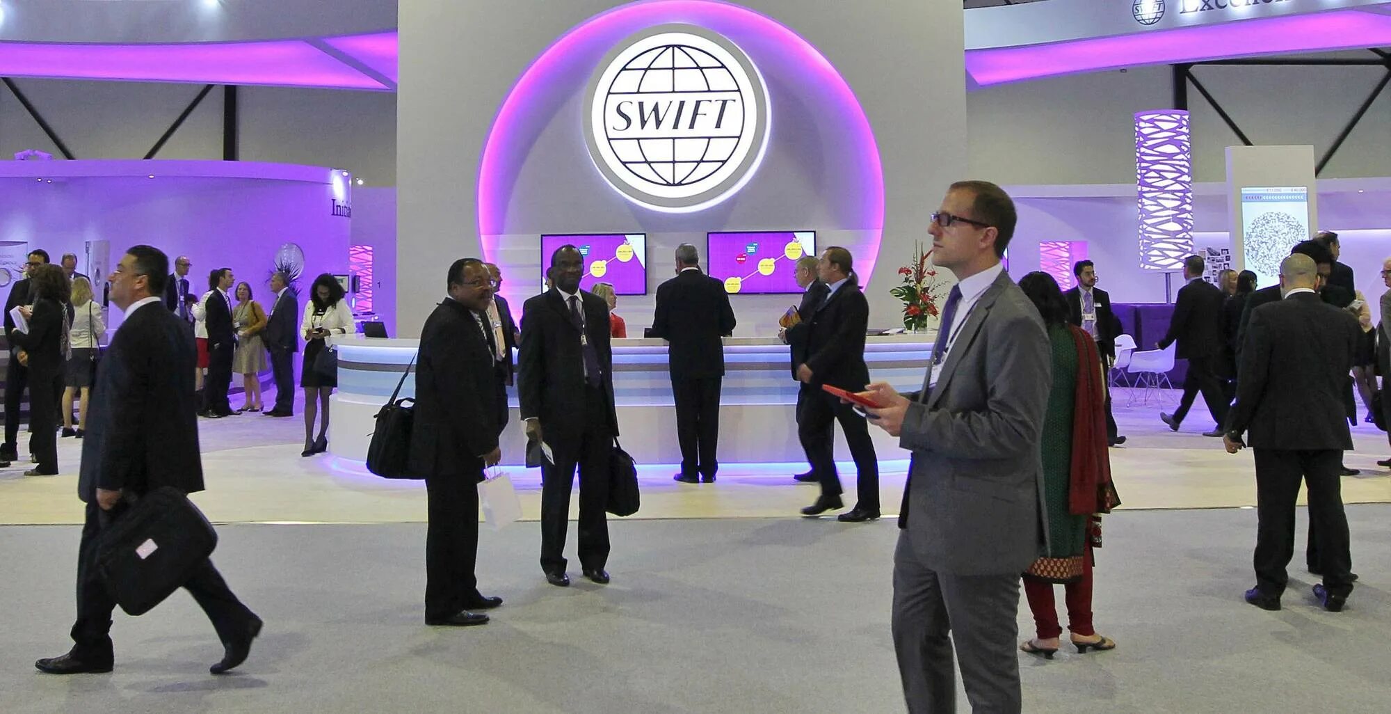 Swift международная. Swift россия. swift рф. система swift в россии что это. swift альтернатива в россии.