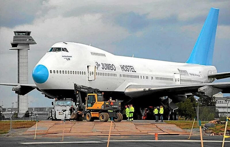 Jumbo jet. 747 Джамбо. Джамбо Джет самолет. Списанный Боинг 747. Boeing 747-200 Jumbo.