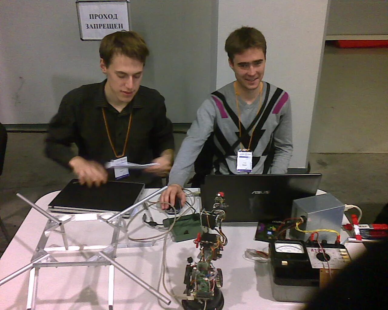 Мехатроника и робототехника (15. Мехатроника иваново. Мехатроника и мобильная робототехники вятгу. 03. Мехатроника вилейка.