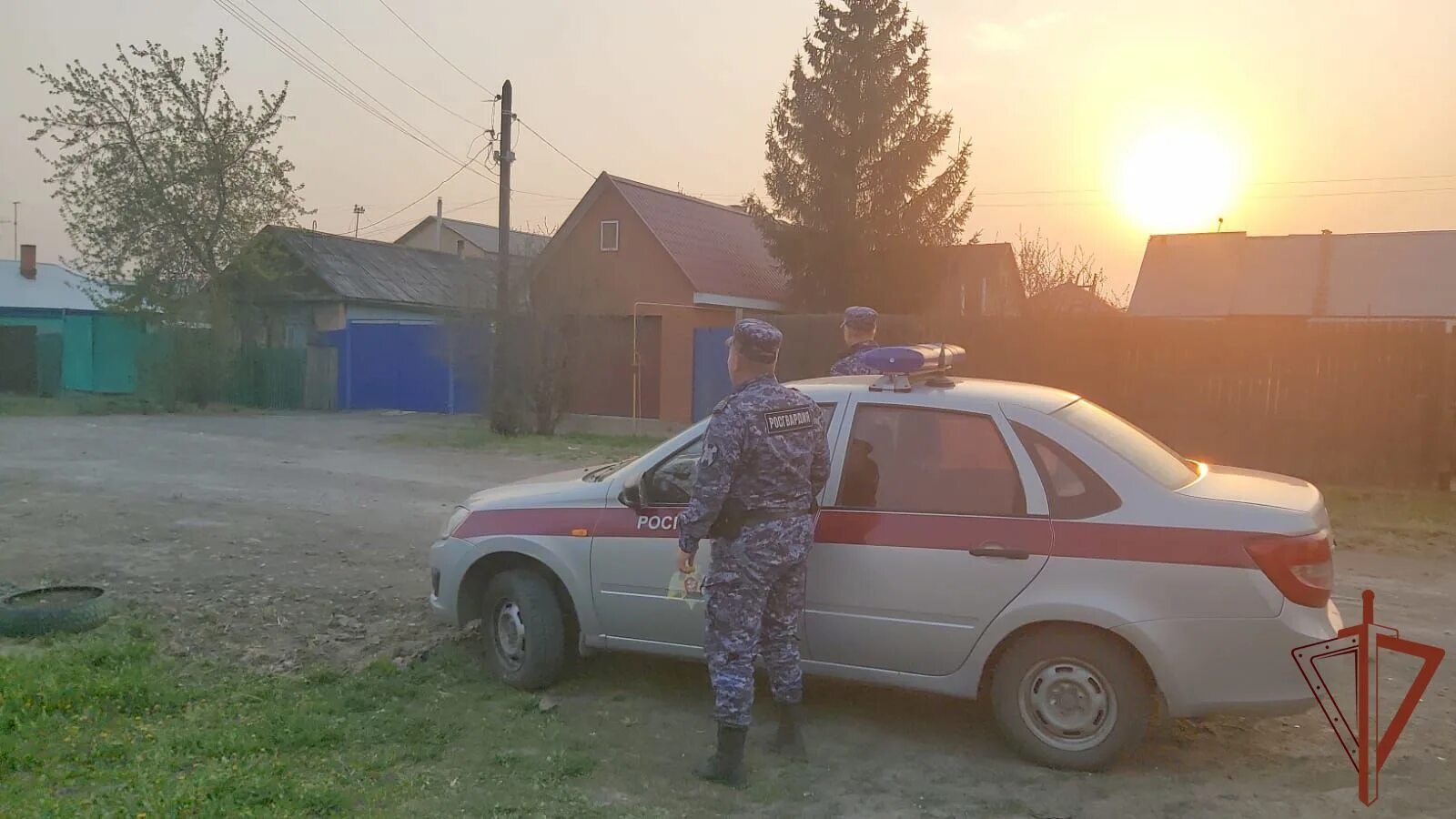 Пожар в Омске. Вневедомственная охрана связи. Росгвардия Омск отряд АОСН. Граждан сгорела