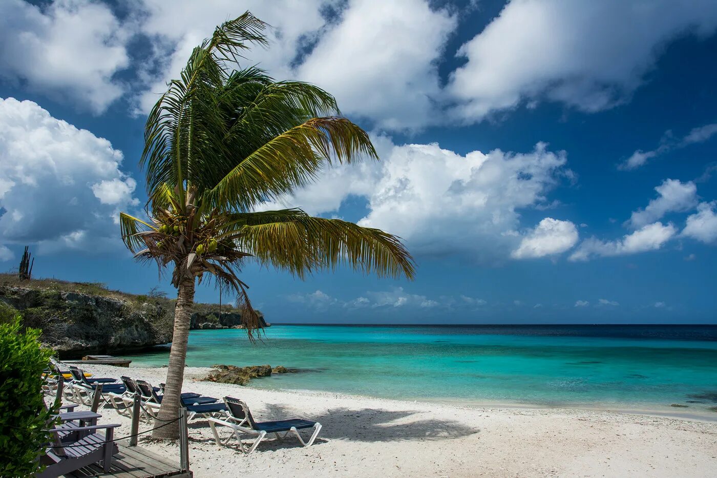 Карибские острова мексика. Карибское море Доминикана. Парадиз остров Карибского моря. Мексика Карибы. Карибы Холидейс.