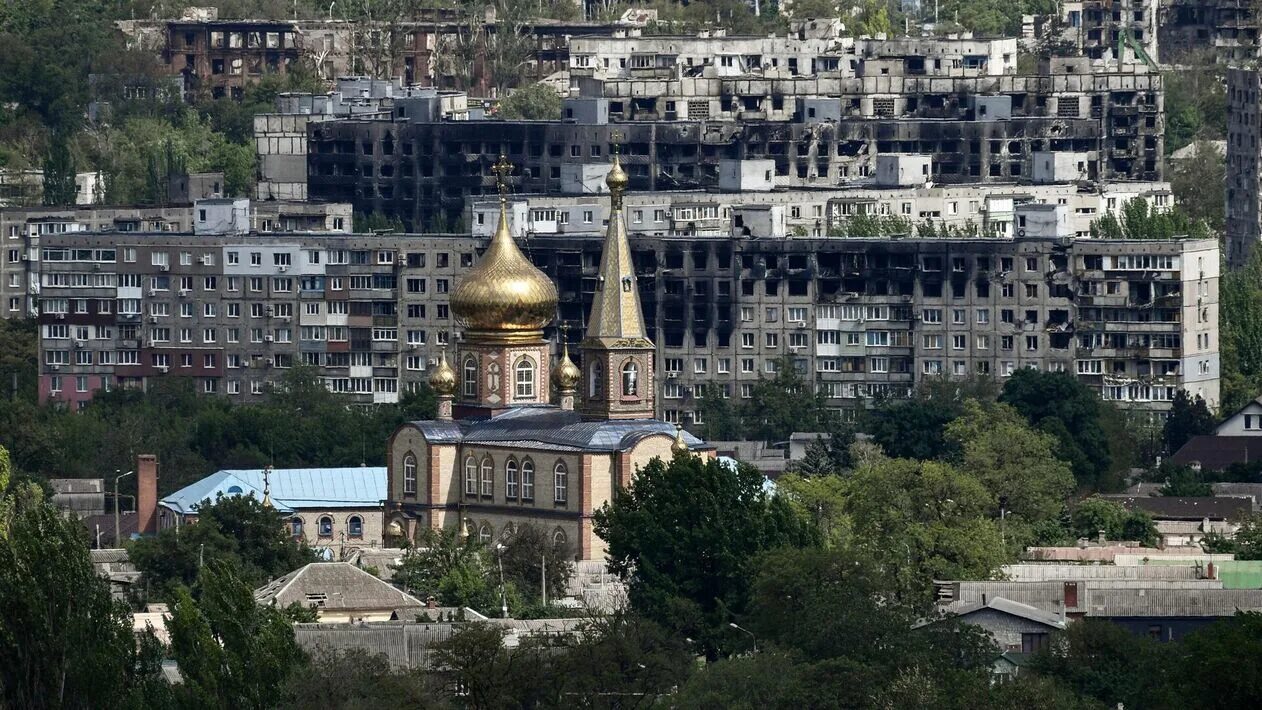 Суды г мариуполя. Город мариуполь 2025. вид города мариуполь 2025. мариуполь центр 2025. освобождение мариуполя 2025.
