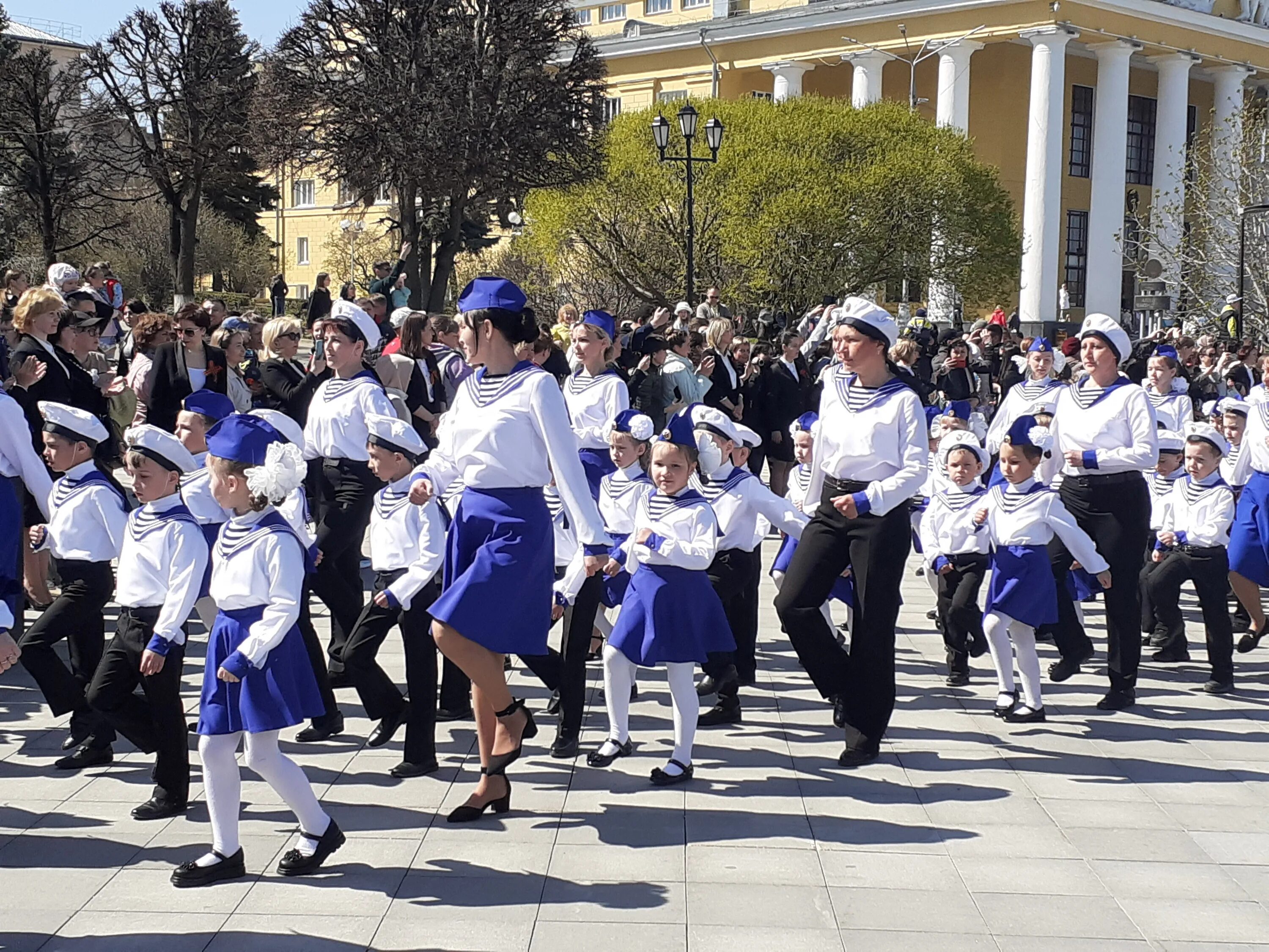 В каких городах состоится парад. Парад дошколят и юнармейцев. шествие дошкольников. парад дошколят чебоксары. форма на парад.