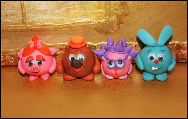 Лепим смешариков из пластилина поэтапно. Ёжик из воздушного пластилина. Смешарики из пластилина бараш. Смешарет из пластилина. Поделки из пластилина для детей.