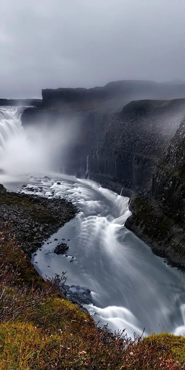 Деттифосс Исландия. Исландский водопад Деттифосс. Водопад Деттифосс (Dettifoss),. Исландия каньон водопад. Большой водопад в европе