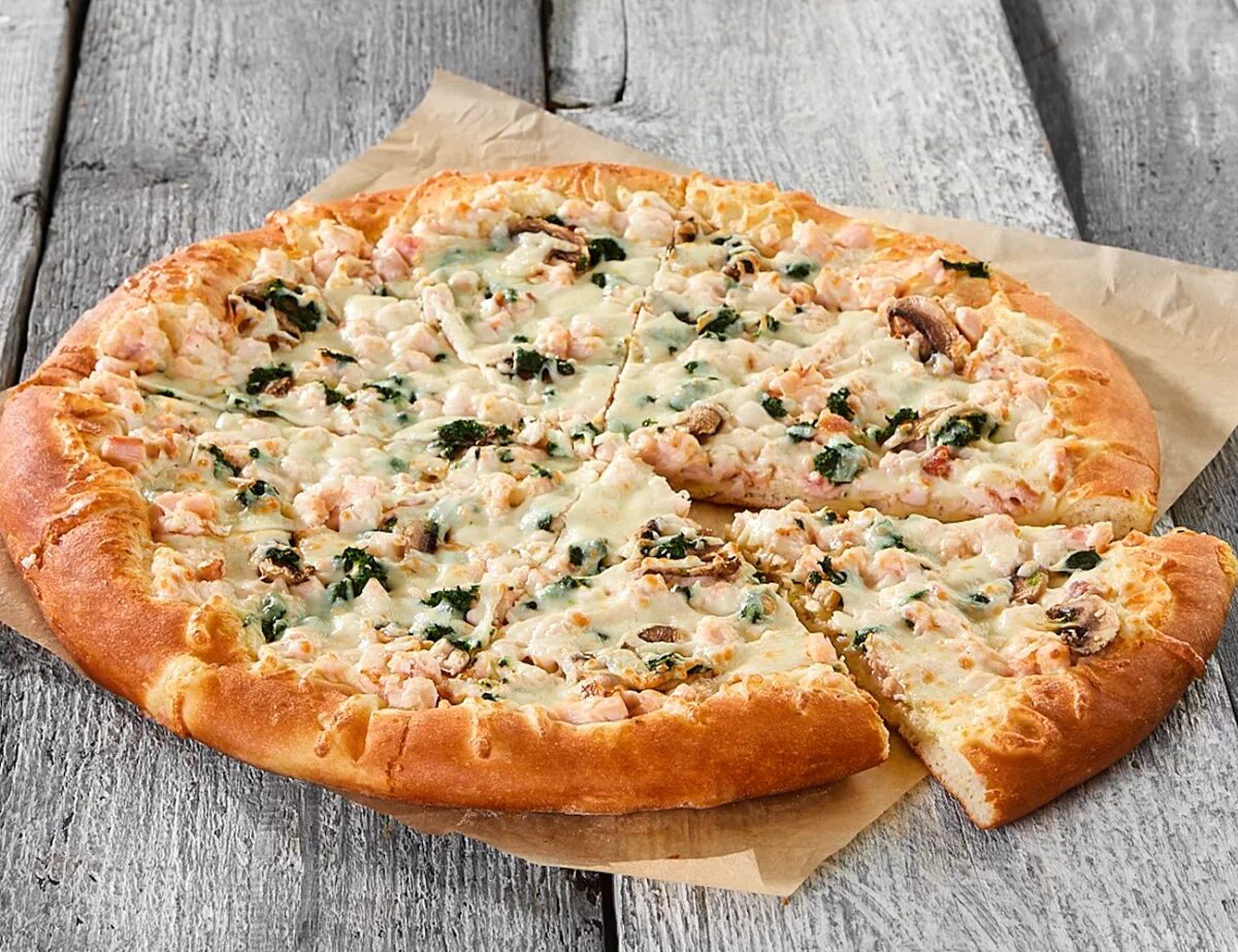 Пицца североуральск. Pizza Mia бешамель. Деревенская пицца Миа. Греческая пицца Миа. Греческая пицца пицца Миа.