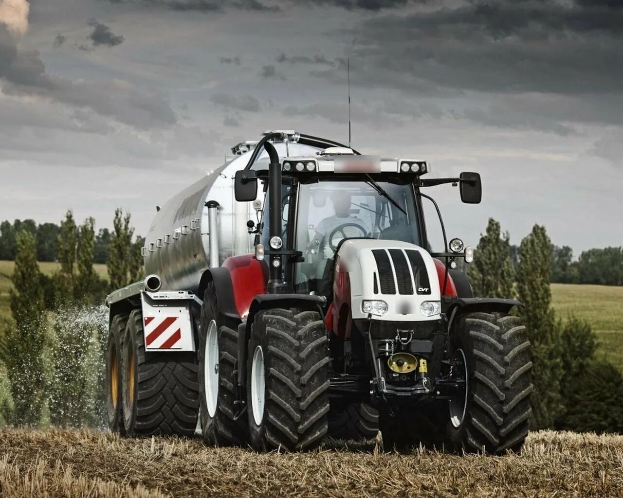 Новые трактора россии. Steyr трактор 2022. Трактор Steyr 9000. Steyr трактор новый. Трактор Steyr 8075.