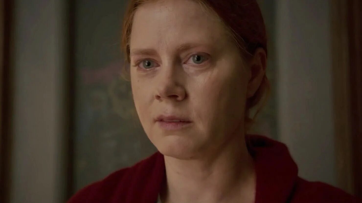Женщина в доме напротив девушки в окне сериал. Эми адамс женщина в окне. Эми адамс 2021 женщина в окне. Эми адамс женщина в окне. Женщина в доме напротив девушки в окне сериал.