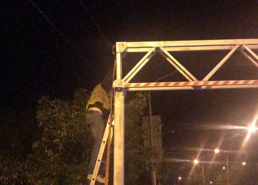 Краснодар мосты автобус. Яблоновский мост в краснодаре ночью.
