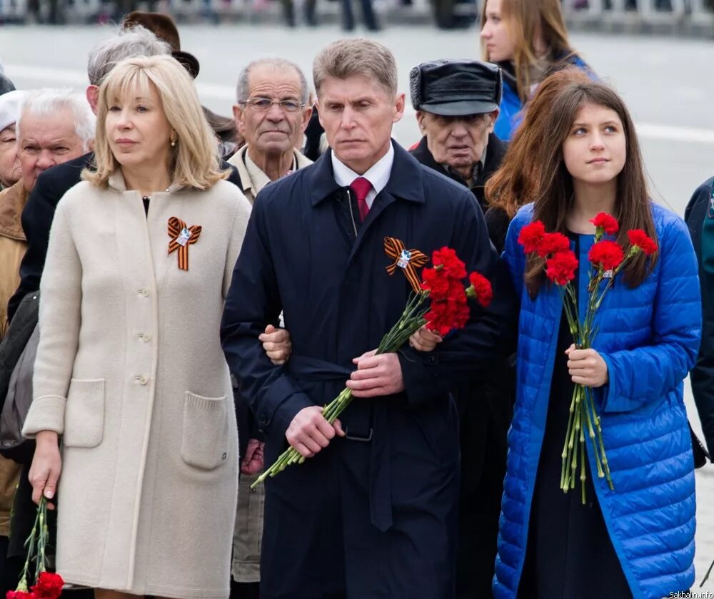 Семья кожемяко олега николаевича. Жена кожемяко олега николаевича. Алиса кожемяко дочь губернатора. Жена губернатора кожемяко. Жена губернатора кожемяко.