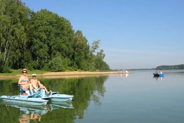 Пляж Трусово на Истринском водохранилище. Пляж малые Бережки на Истринском водохранилище. Истринское водохранилище пляжи. Истринское водохранилище Трусово.