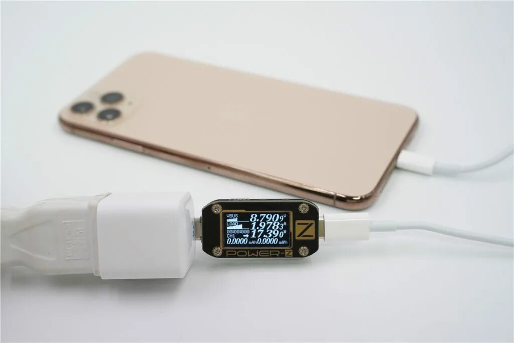 Можно ли заряжать айфон блоком. Iphone 11 Pro Max зарядка. Iphone 11 Pro Charger. USB iphone 13 Pro Max. MAGSAFE Charger iphone 11.