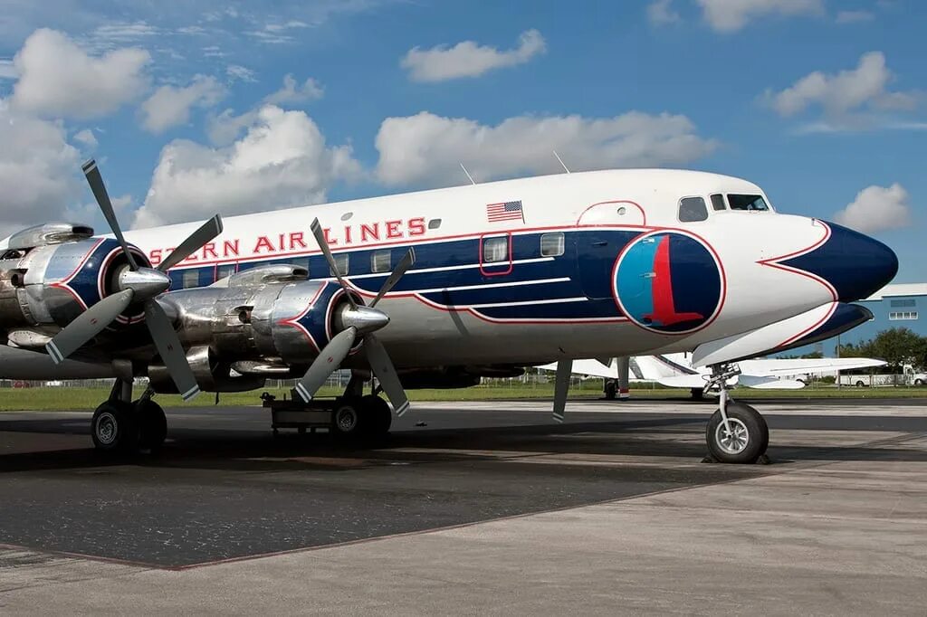 Douglas dc-7 delta. Dc-7 самолет. Douglas dc-7c seven seas. Dc-4 mcdonnell douglas. Douglas dc-7.