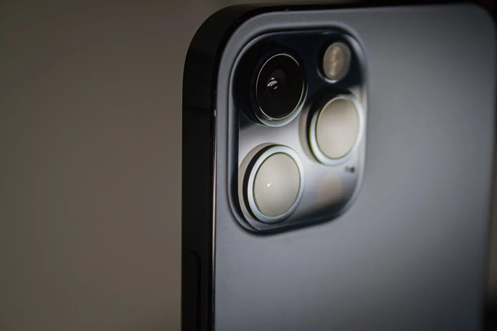 Apple iphone 11 pro. Айфон про камера. Iphone 11 pro max камера. Apple iphone 11 pro камера. Айфон 12 промакс 4 камеры.
