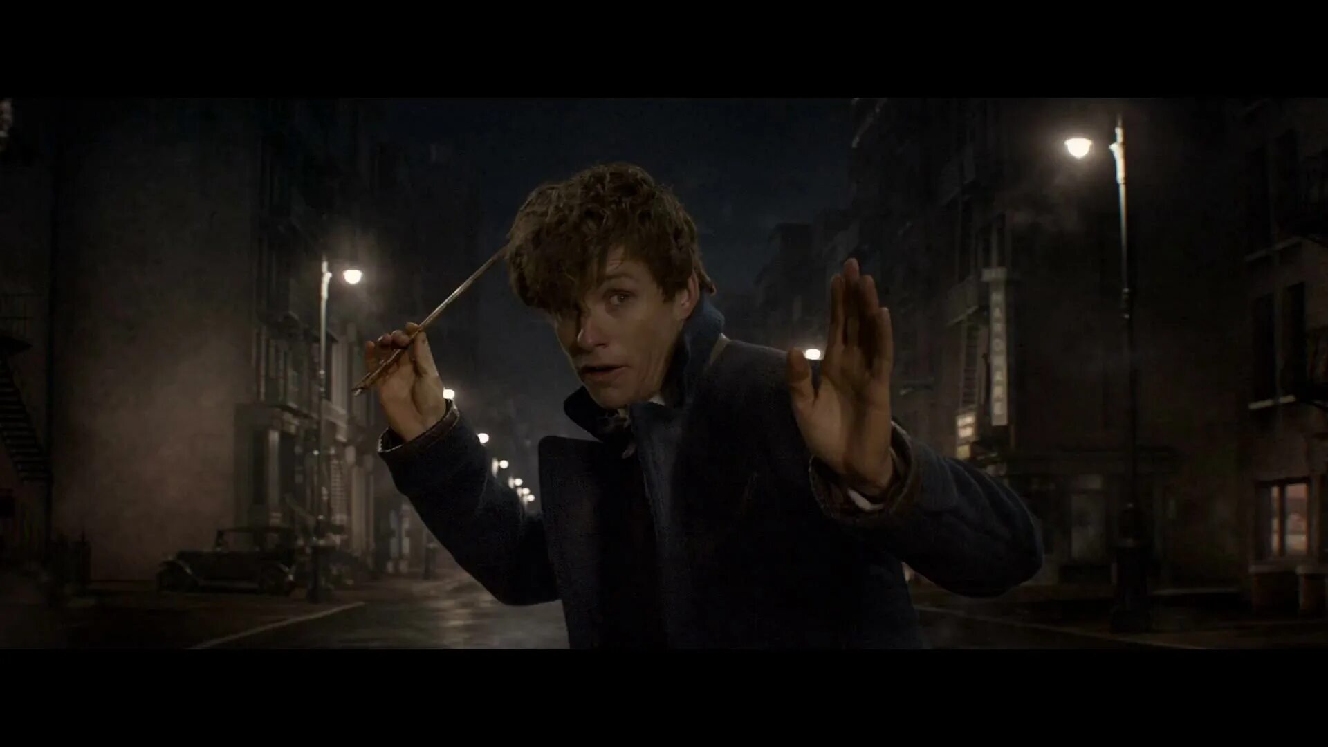 Фантастические твари и где они обитают. Фантастические твари и где они обита. Воландеморт на вокзале. Эдди редмэйн ньют саламандер. Криденс тайны дамблдора.