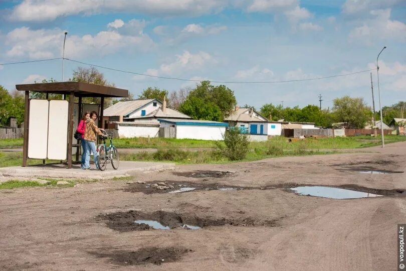 В посёлке Карагандинской области несколько лет не могут избавиться от радиации в