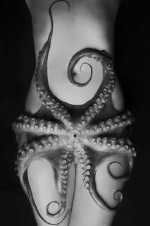 Pin by Lydia Van Alsenoy on OCTOPUS Tentacle art, Polynesian tattoo, Surrea...