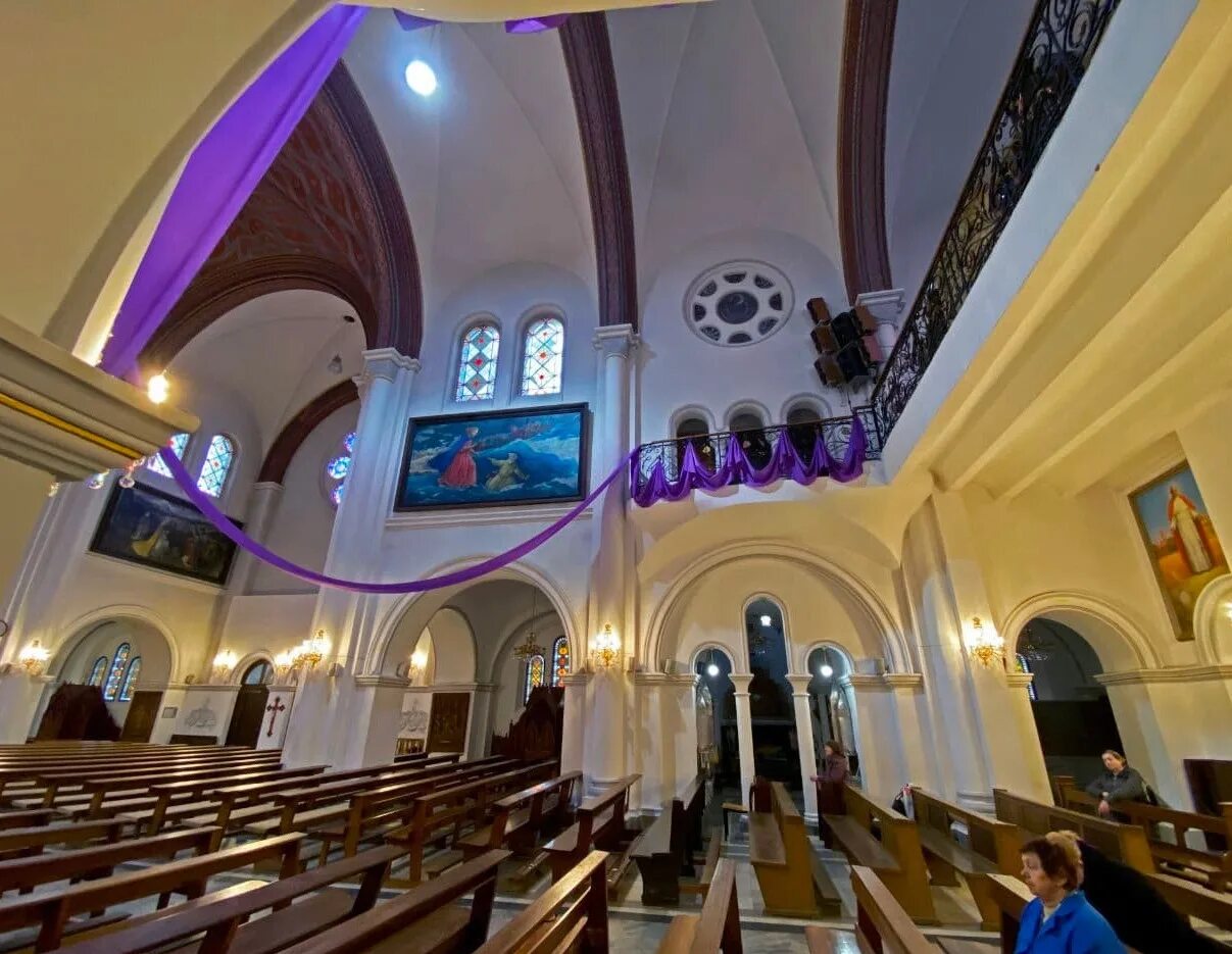 Костёл святого симеона и святой елены. Красный костел минск. Костёл святого симеона и святой елены (минск). Костёл святого симеона и елены минск. Костел в минске внутри.