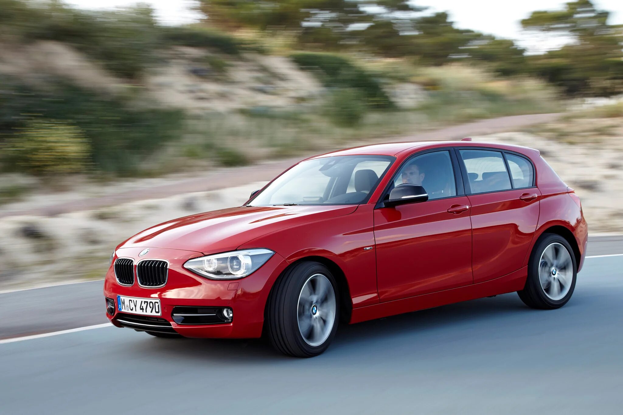 Автомобиль bmw 1. BMW 3 f20. БМВ 118i седан. BMW f20 седан. BMW 1 Series f20.