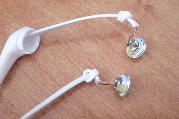 Наушники эпл проводные разобранные. Earpods динамик. Наушники Apple проводные в разборе. Разобранный наушник. Наушники проводные ремонт