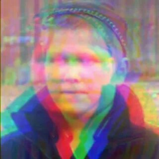 Заметный почти