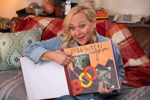 Nicole Sullivan in Divos! 