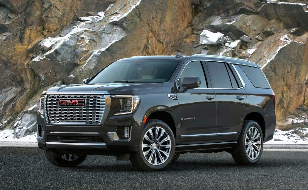 Машина 2021 купить. Cadillac Escalade 2021. Кадиллак Эскалейд 2021. Новый GMC Yukon 2021. Новый GMC Юкон Денали 2020.