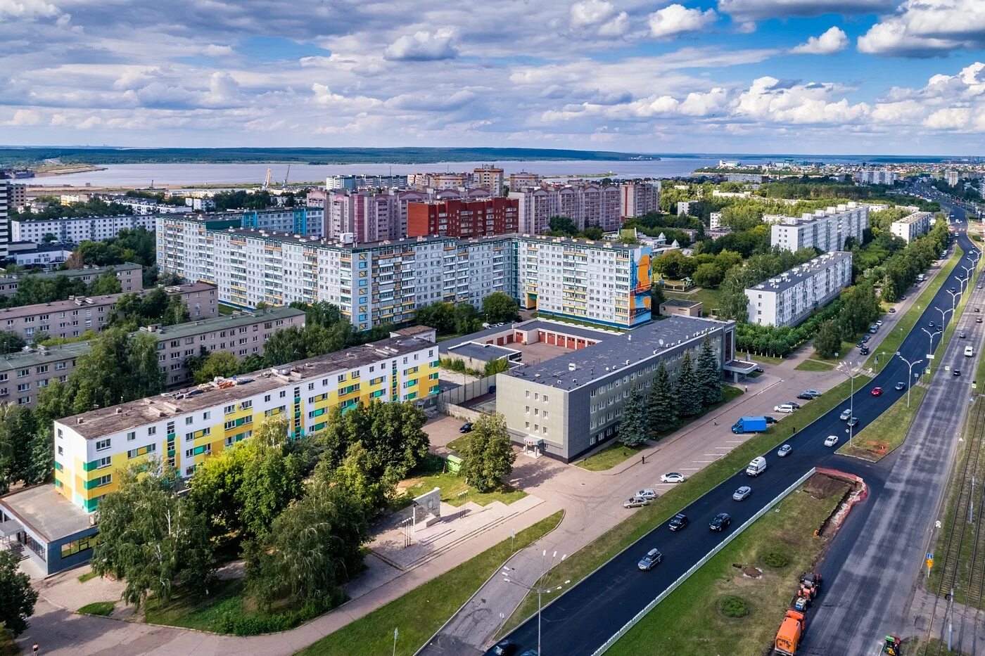 Погуляем челны. Город Набережные Челны. Город Набережные Челны проспект Сююмбике. Рельеф города Набережные Челны. Набережные Челны набережная с высоты.