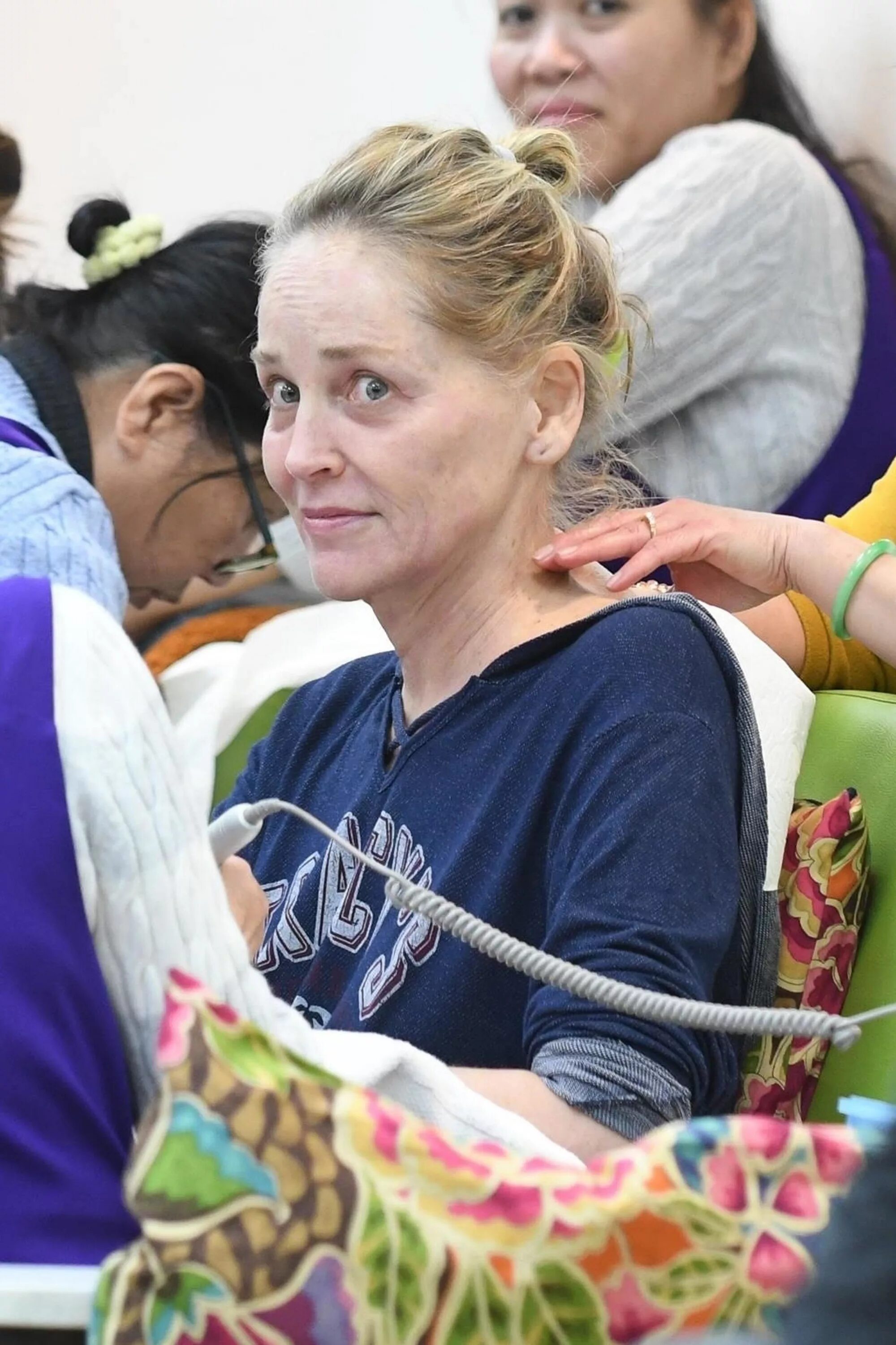 Шэрон стоун. Шэрон стоун 2022 без макияжа. Шерон стоун без макияжа. Шерон стоун без макияжа. Шэрон стоун сейчас 2020 без макияжа.