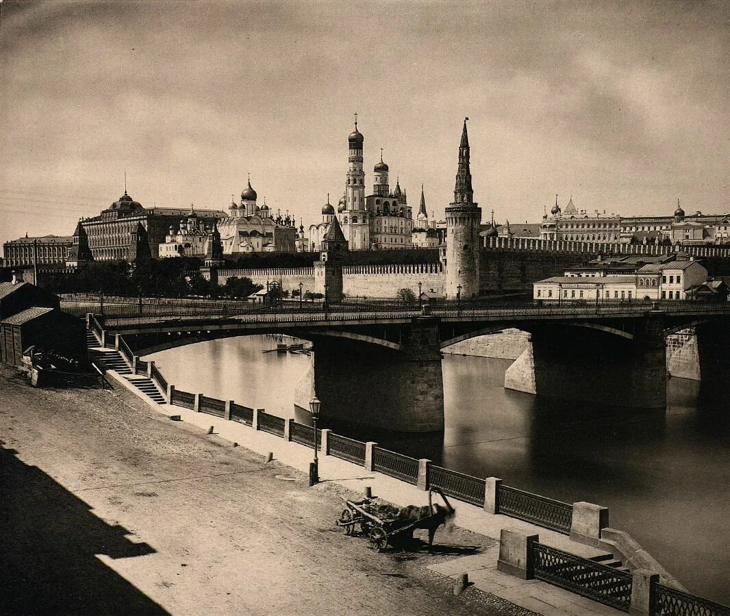 Москва прошлых лет. Москва 19 век. александровский сад москва 19 век. москва река 19 век. москва 1920г кремль.
