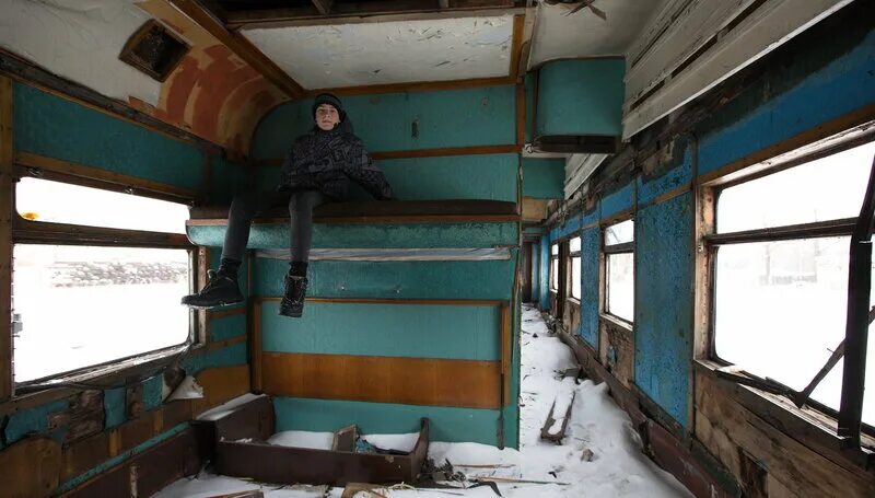 Окно автобуса. Красивый вид из поезда. Окно электрички. Вагонные окна. Окно поезда.