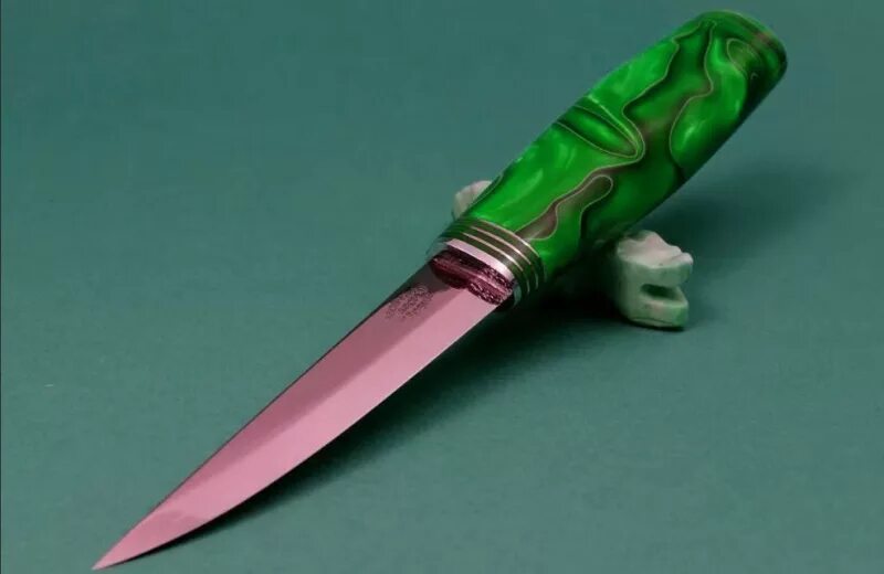 Нож из эпоксидной смолы. Нож смол. Рукоятка ножа из шишки. Южный крест кефарт нож. Рукоять для ножа из эпоксидной смолы.