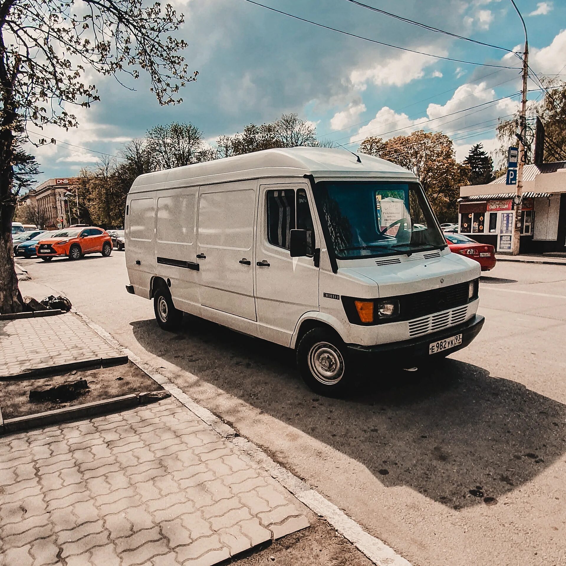 Mercedes benz t 1. Mercedes-benz t1 (601. Мерседес t1. Mercedes benz t 1. Мерседес бенц т1 208д.